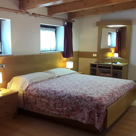 Edelweiss Hotel 3*